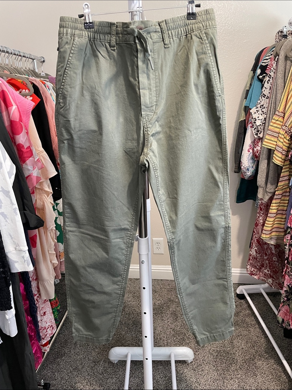 American Eagle Flex Trekker Jogger  Olive Green Casual Drawstring Pants